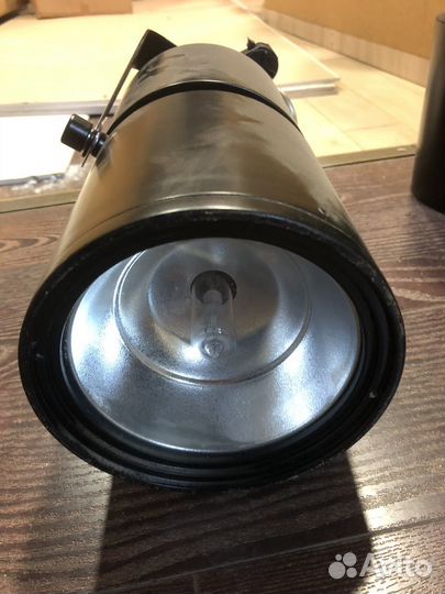 Комплект: 16 светильников с шинопроводами