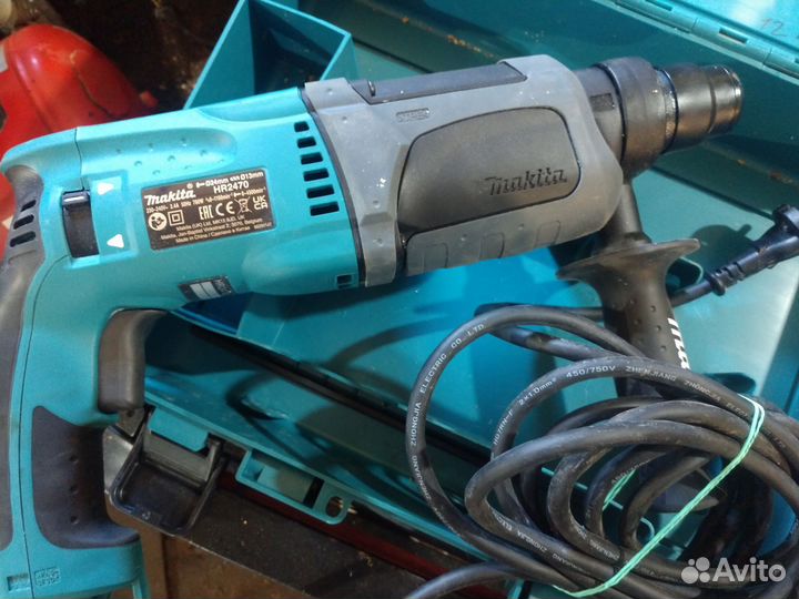 Перфоратор makita HR 2470