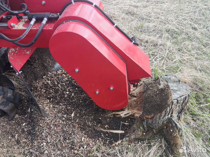 Измельчитель пней самоходный