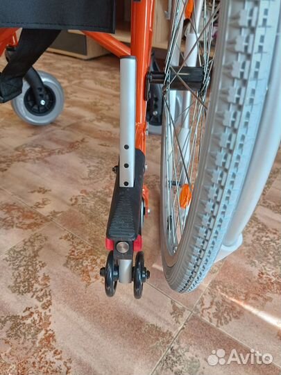 Коляска инвалидная прогулочная новая