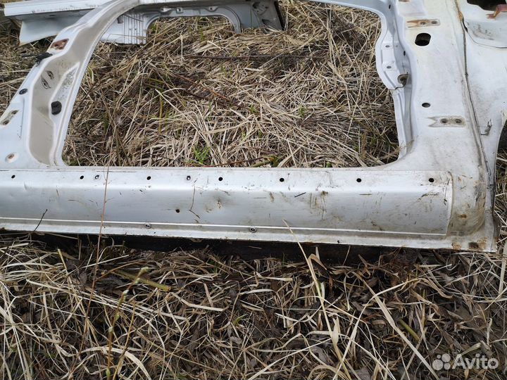 Порог со стойкой правый сузуки гранд витара XL7