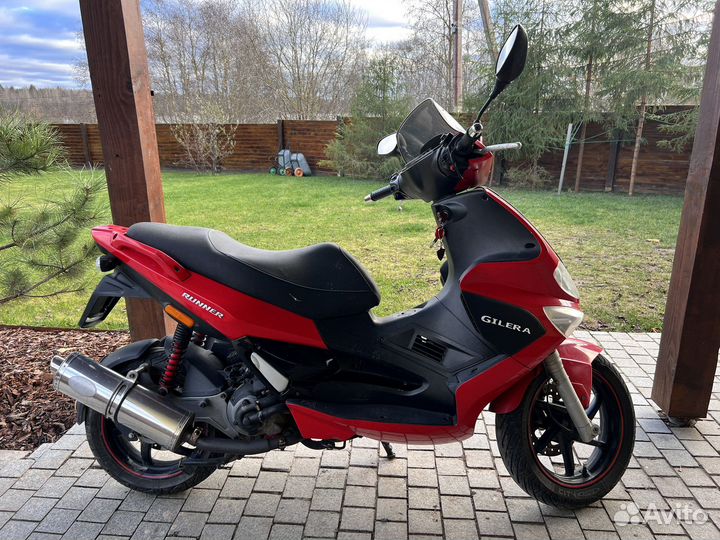 Gilera runner 200