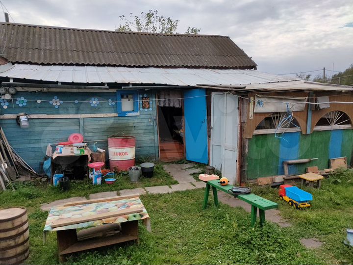 Дом 27 м² на участке 36 сот.