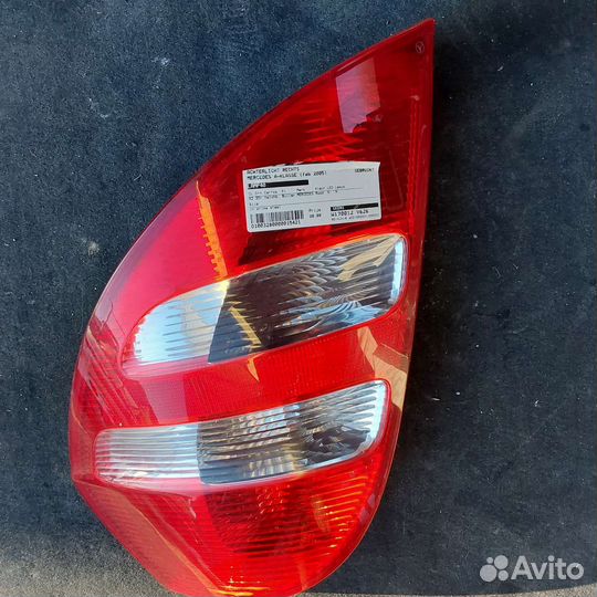 Mercedes a class w169 задний правый фонарь