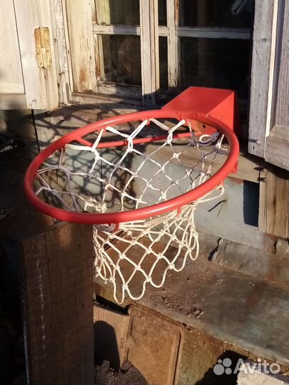 Баскетбольное кольцо