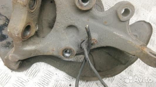 Ступица передняя левая mercedes benz C-class W203