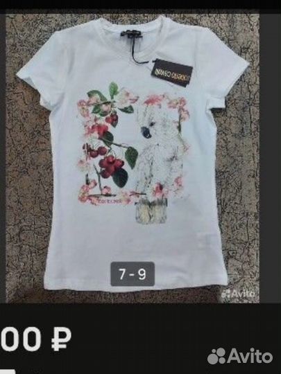 Джинсовая куртка,футолки для девочки