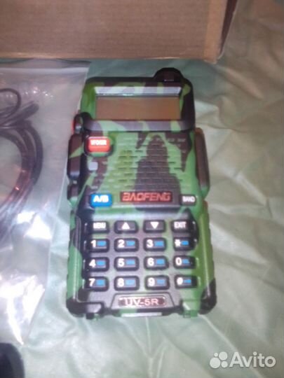 Рация новая, камуфляжная с усиленной антенной