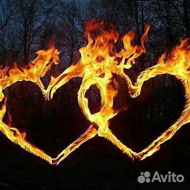 Тяжелый дым, холодные фонтаны, конфети