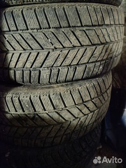 Blacklion BW56 Snowpioneer 225/45 R18