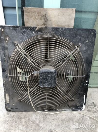 Вентилятор осевой Systemair AW400 E4 б/у