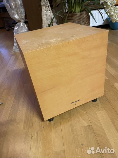 Активный сабвуфер