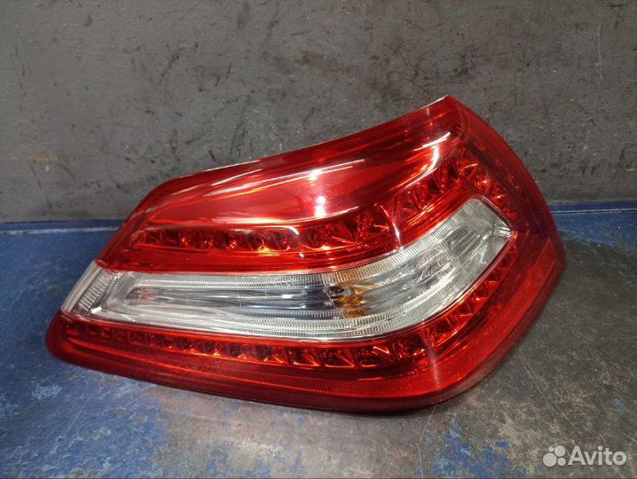 Фонарь левый Nissan Teana J32