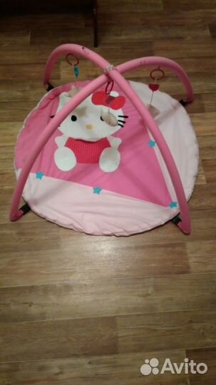 Продам развивающий коврик с погремушками