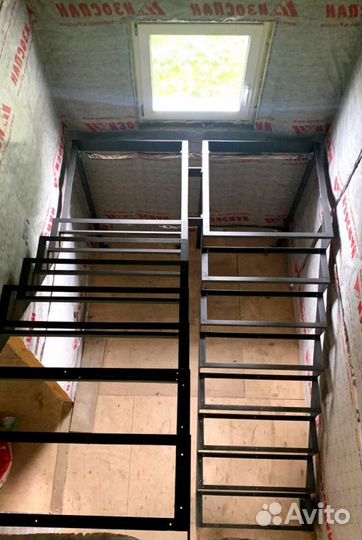 Лестница забежная под ключ