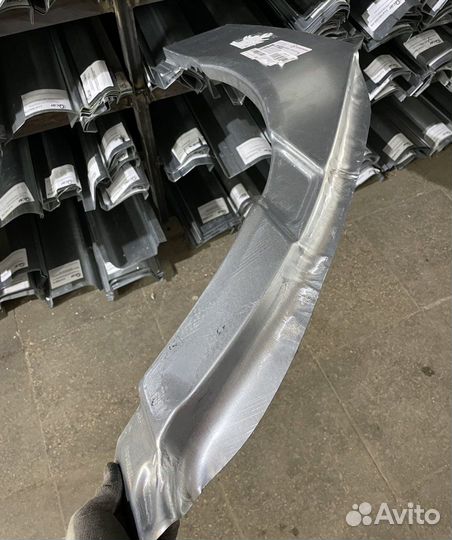 Арка левая Mercedes W203 2000-2008 (Klokkerholm)