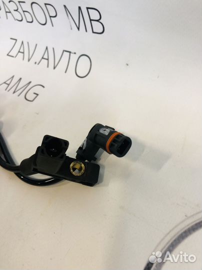 Датчик износа колодок передний Mercedes W218 W212