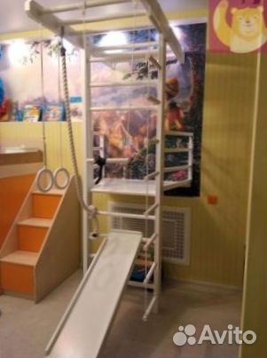 Шведская стенка с балконом