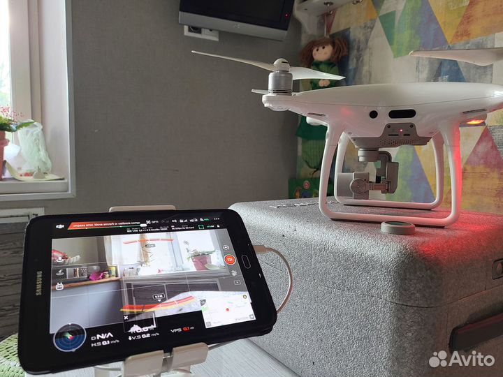 Квадрокоптер DJI phantom 4 pro