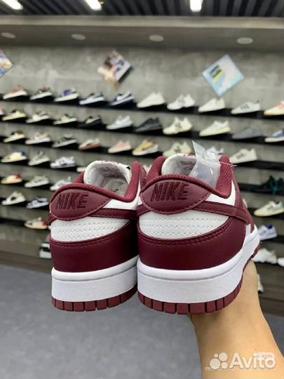 Кроссовки Nike Dunk low bordeaux