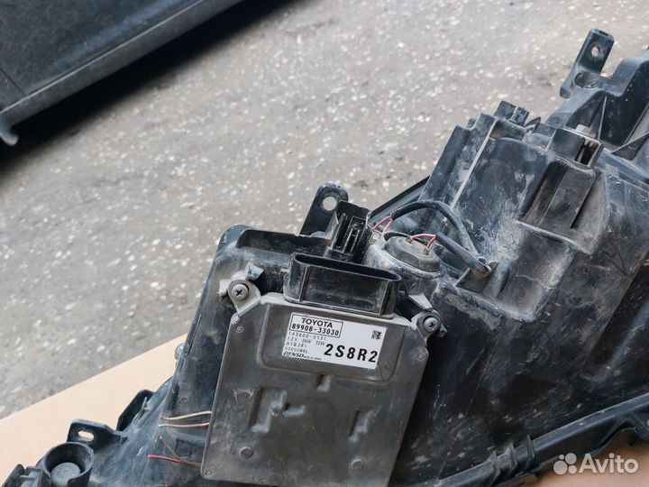 Фары от камри 70