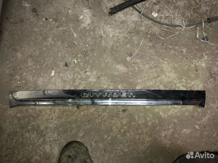 Накладка крышки багажника Citroen C4 B7 седан