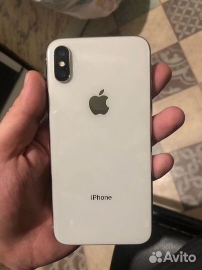 iPhone X, 64 ГБ