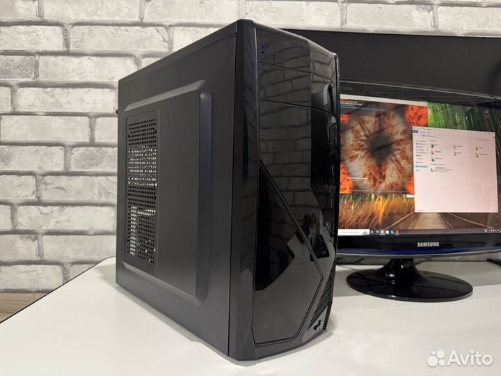 Игровой компьютер с монитором I5-7400+550 4gb