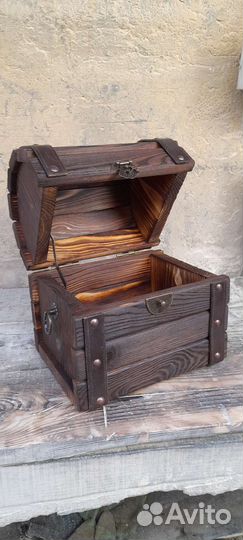 Шкатулка сундучок