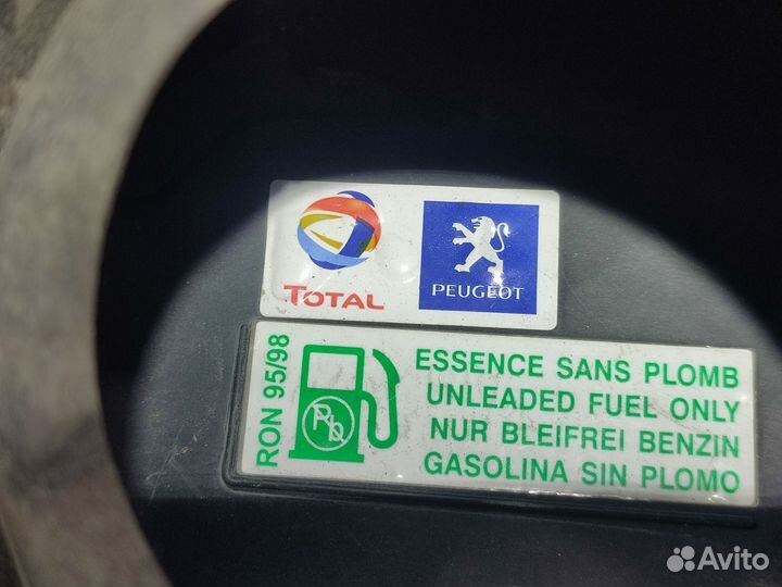 Лючок бензобака Peugeot 308