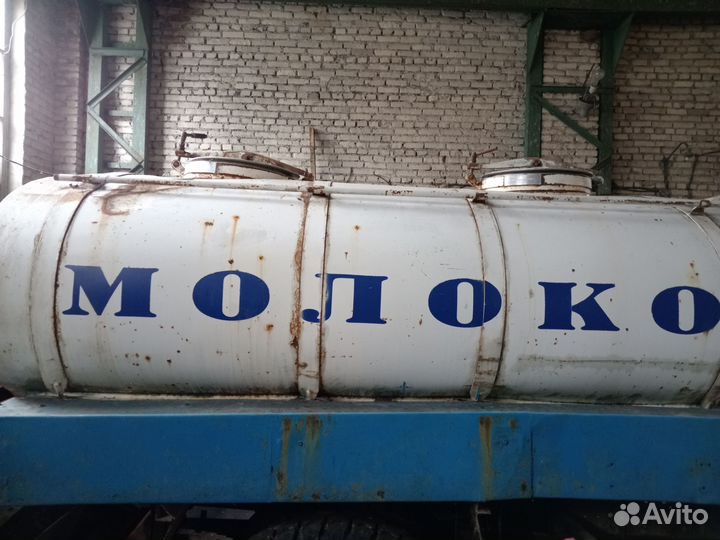 Бочка молоковоза