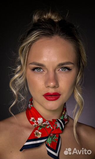 Макияж и прическа