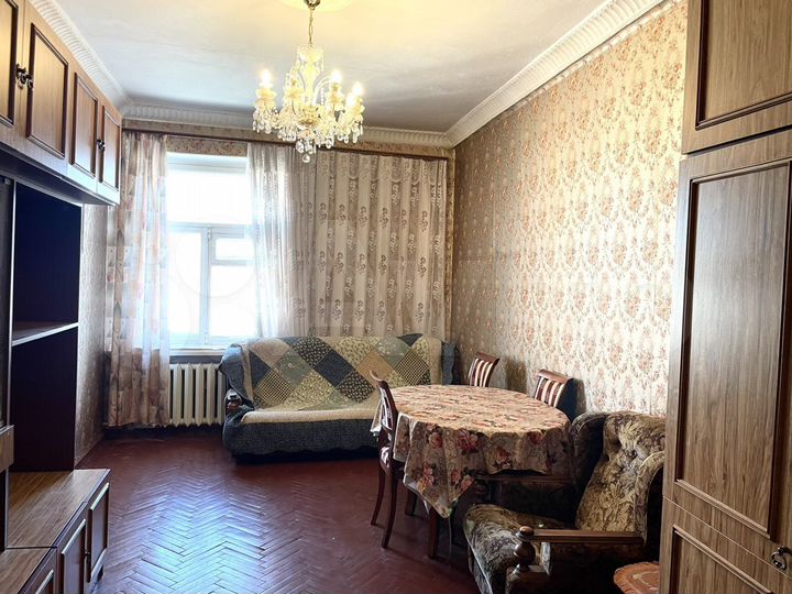 4-к. квартира, 105 м², 5/5 эт.