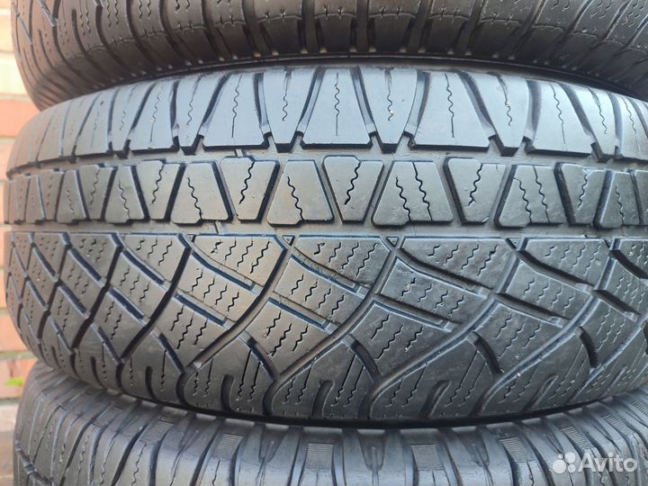 Michelin Latitude Cross 235/65 R17