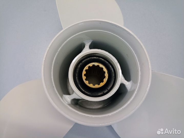 Винт на Yamaha 40 15 шаг