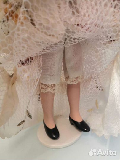 Фарфоровая красавица