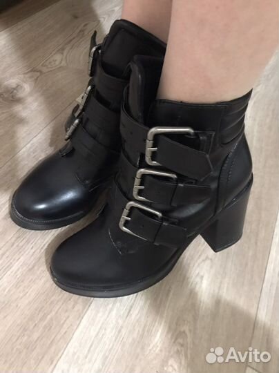 Ботинки женские 38 размера