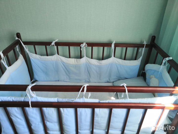 Детская кроватка