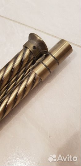 Продам 3 гардины без креплений