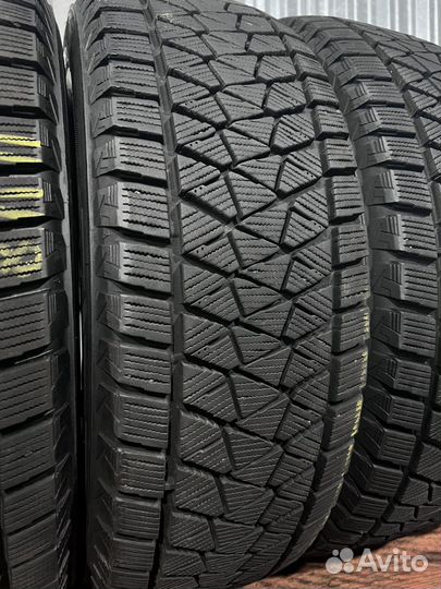 Bridgestone Blizzak DM-V2 225/65 R17 102Q