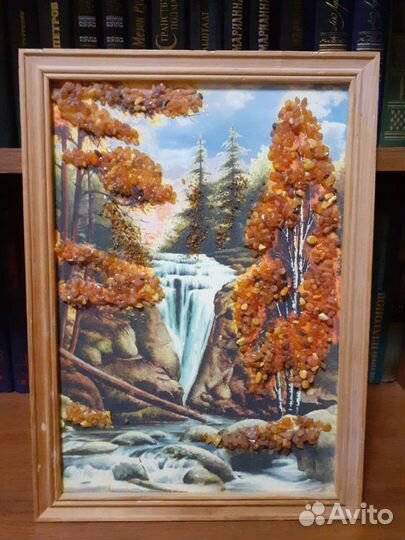 Картины из янтаря