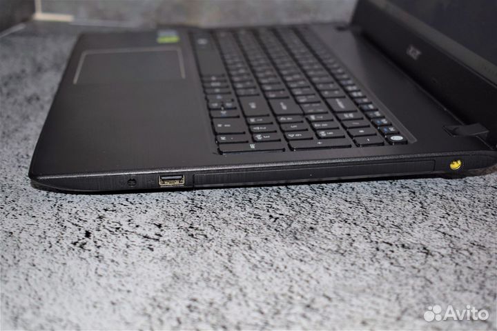 Ноутбук acer на Core i3-6100U/ 940MX/ 8 gb/ ssd