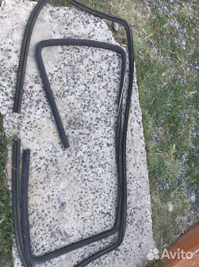 Уплотнительная резинка для авто москвич kombi