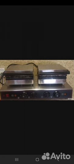 Электрическая вафельница бу