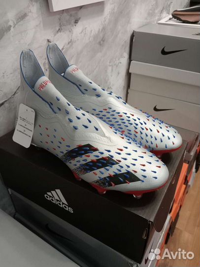 Футбольные бутсы Adidas Predator Freak +FG