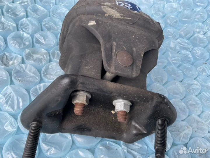 Подушка двигателя передняя левая Dodge Intrepid