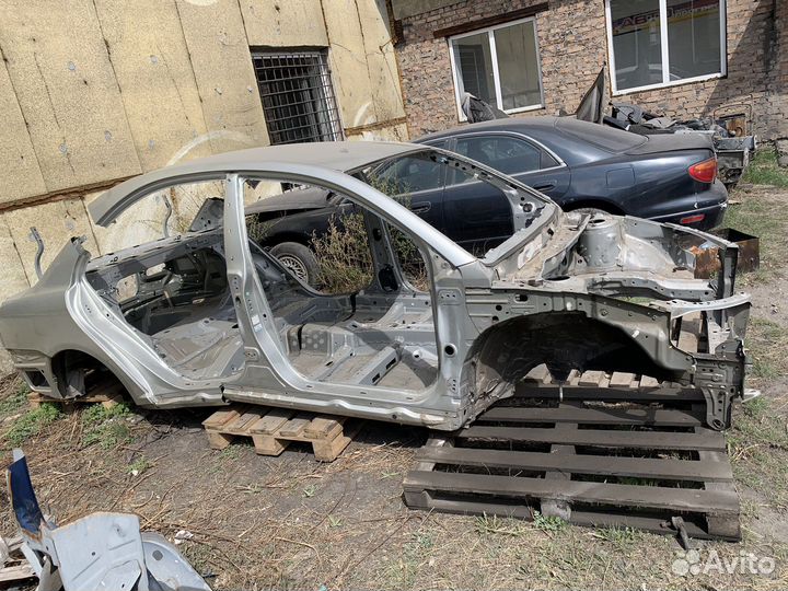 Кузов toyota avensis