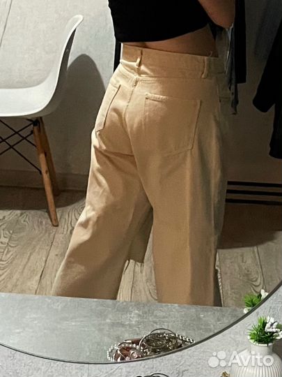 Джинсы stradivarius