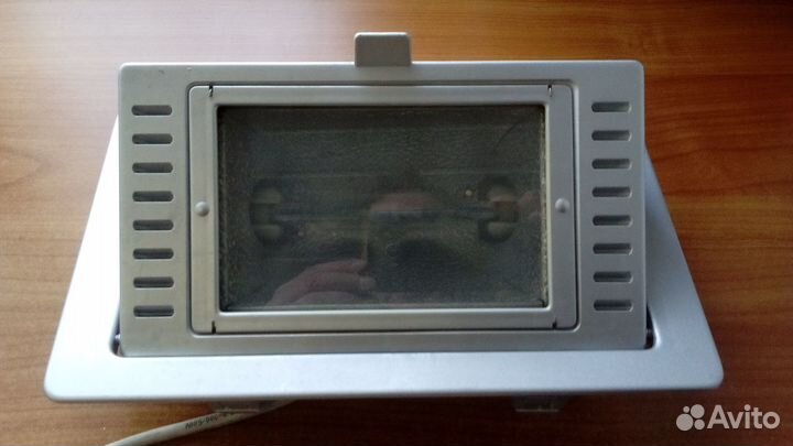 Светильник потолочный встраиваемый