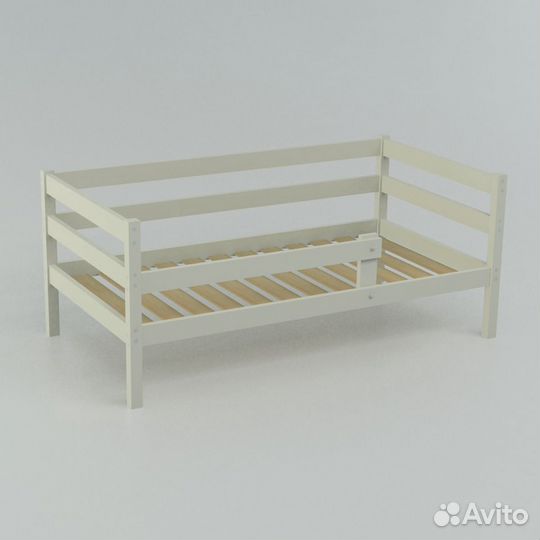 Детская кровать из массива